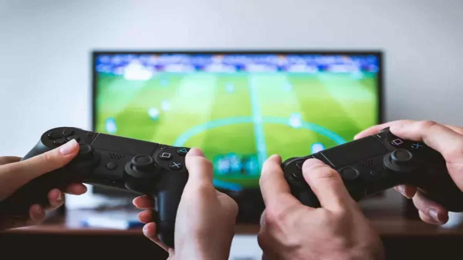 Online Gaming for Couples: Fun Titles to Try Together