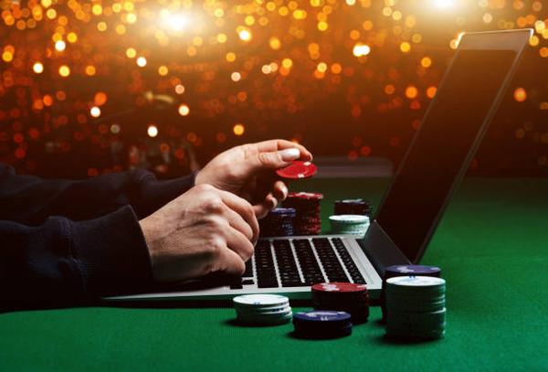 Explore Themed Slot Games at an online casino Singapore for Enthusiasts